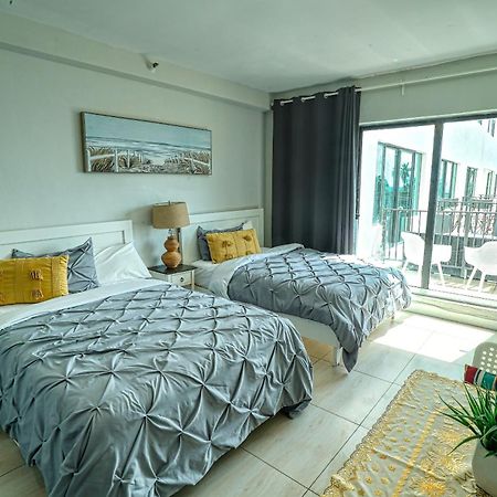 Deluxe Studios And Apartments At The Casablanca Miami Beach Chambre photo