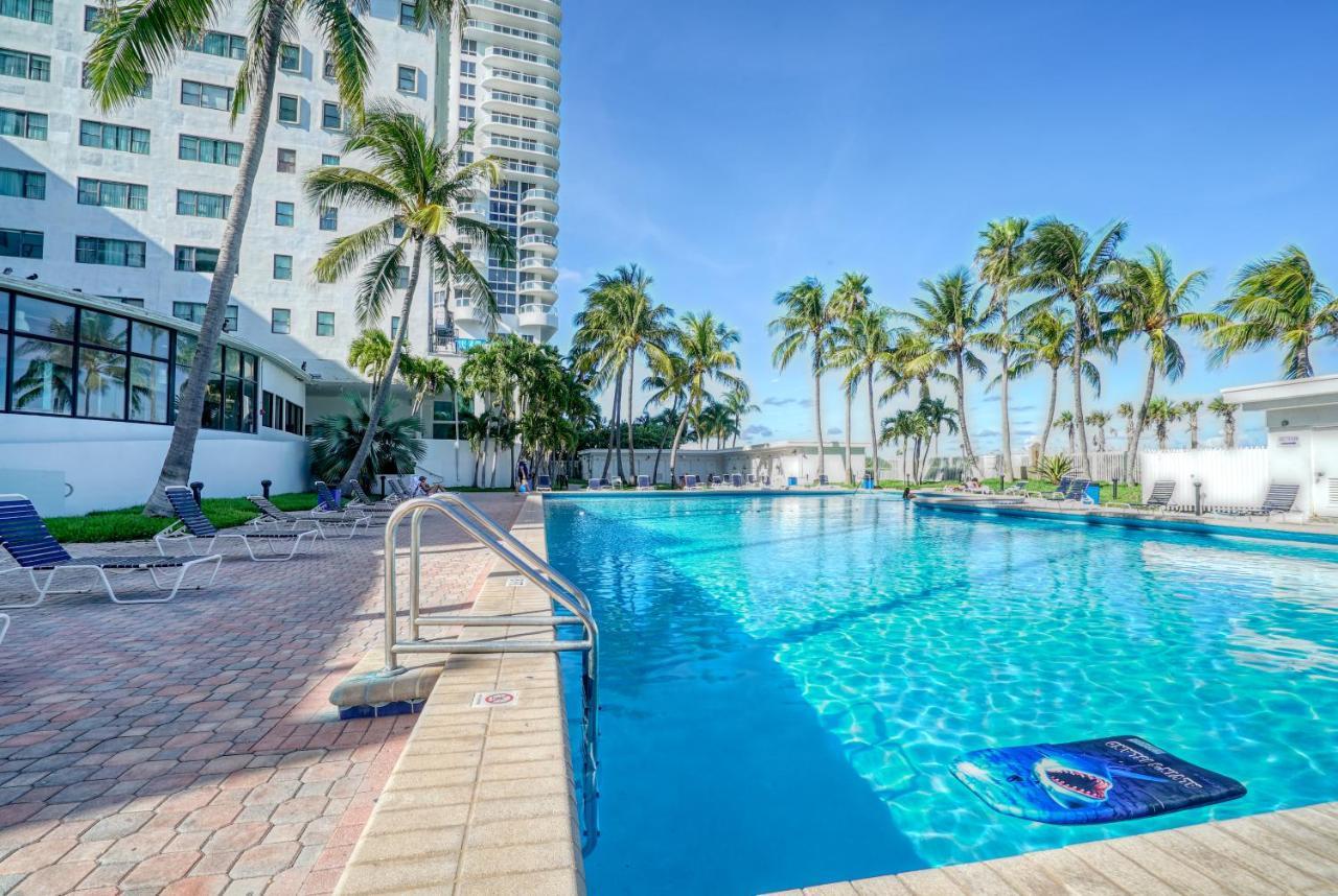 Deluxe Studios And Apartments At The Casablanca Miami Beach Extérieur photo