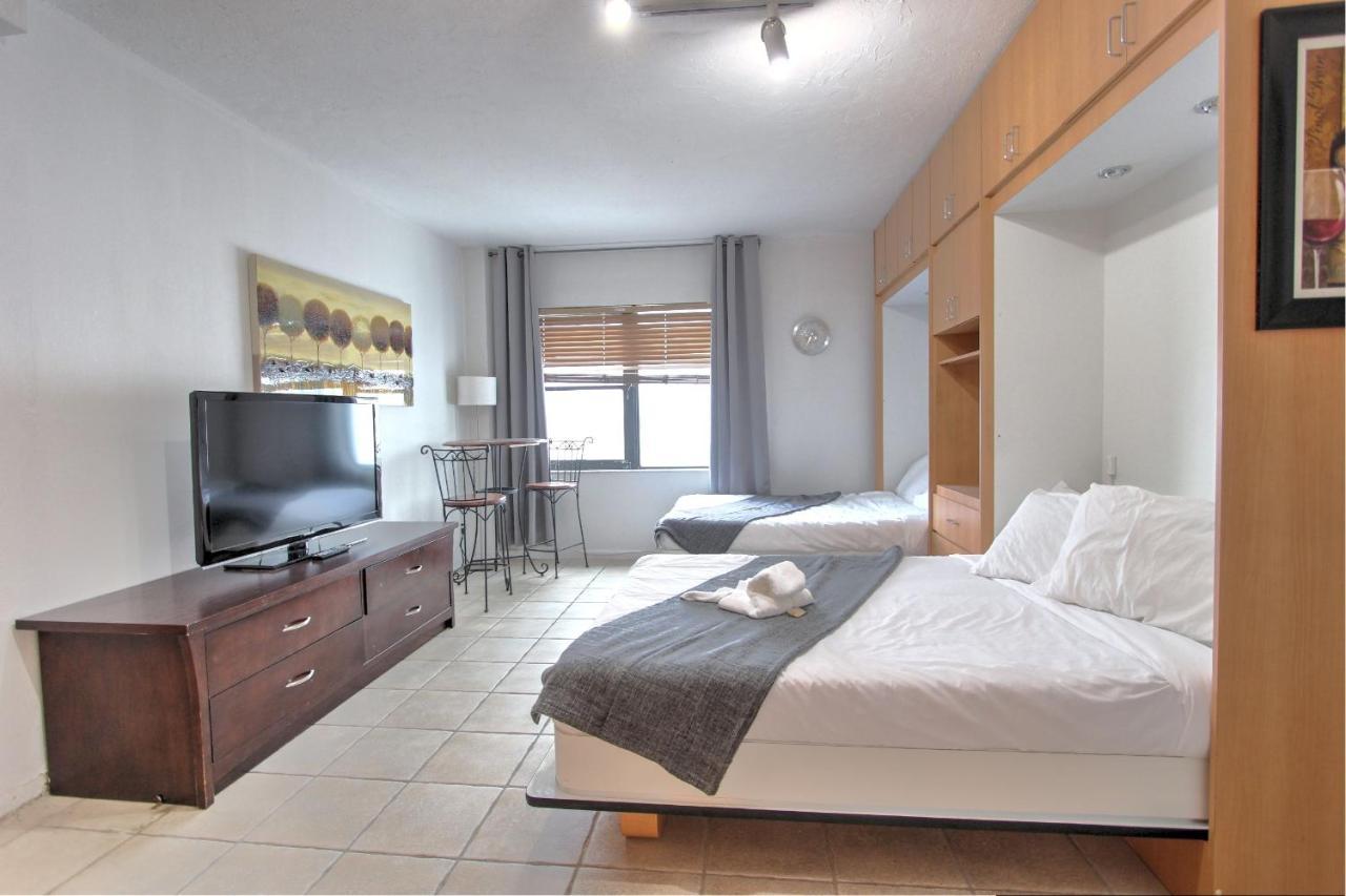 Deluxe Studios And Apartments At The Casablanca Miami Beach Chambre photo