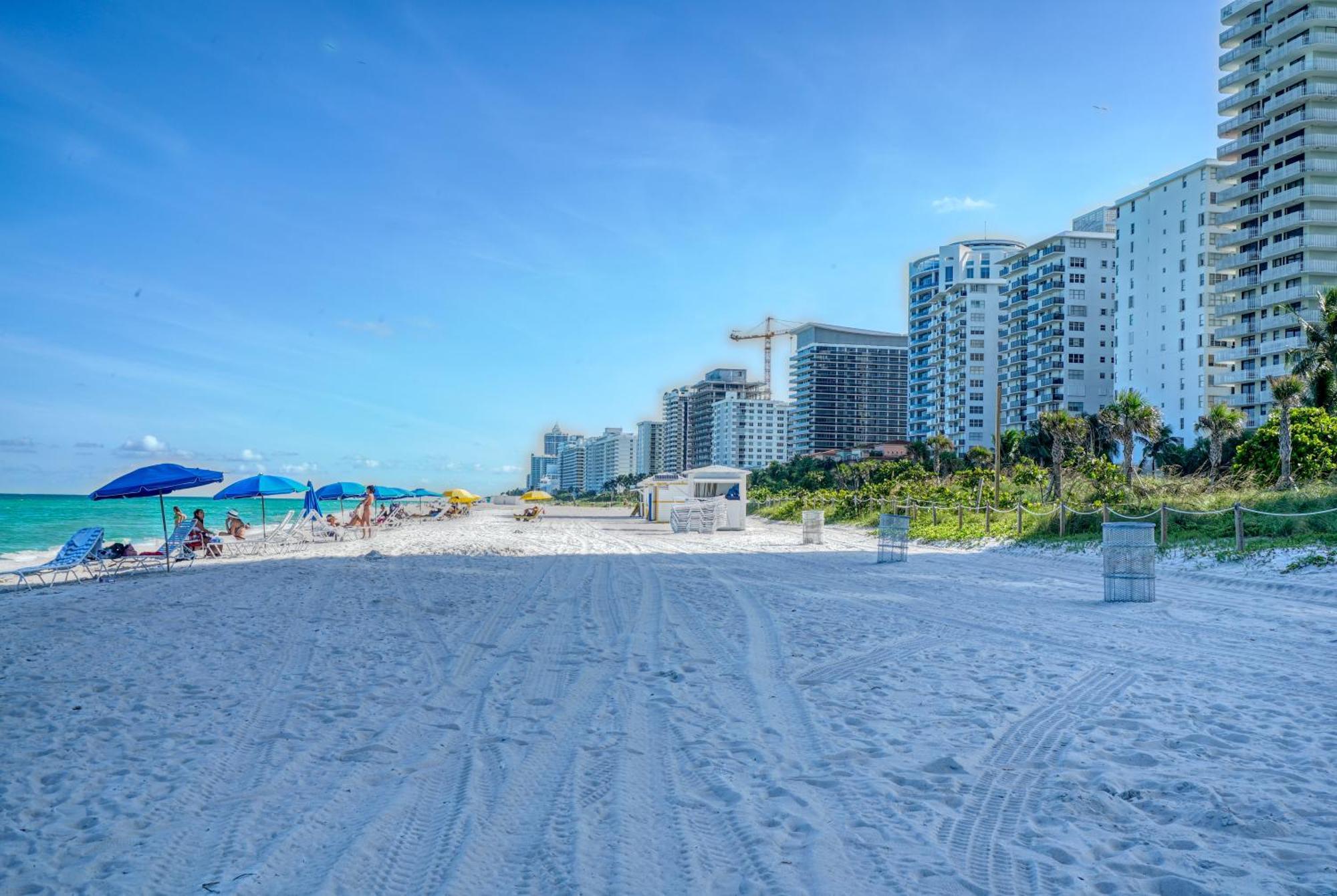 Deluxe Studios And Apartments At The Casablanca Miami Beach Extérieur photo