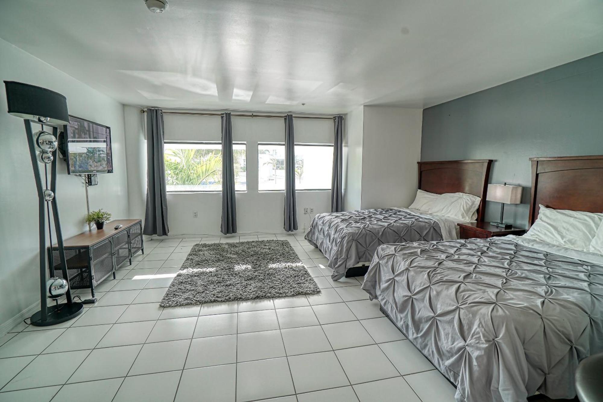 Deluxe Studios And Apartments At The Casablanca Miami Beach Chambre photo