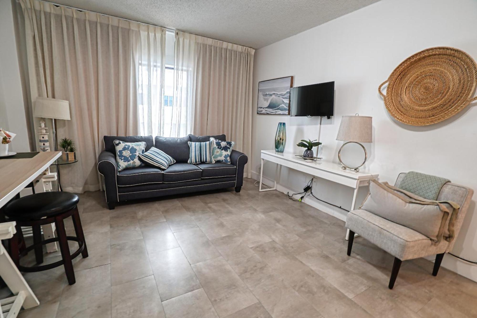 Deluxe Studios And Apartments At The Casablanca Miami Beach Chambre photo